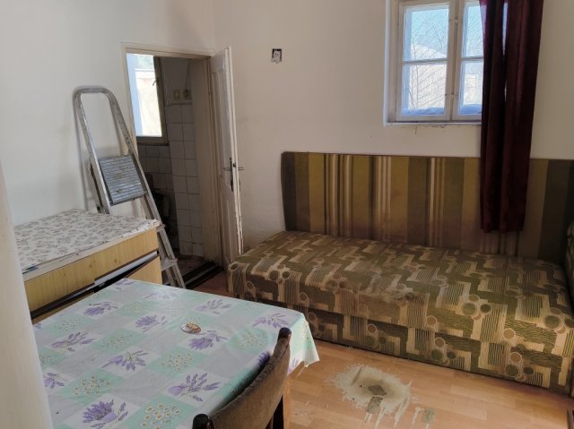 Eladó családi ház, Debrecenben 33.2 M Ft, 1 szobás