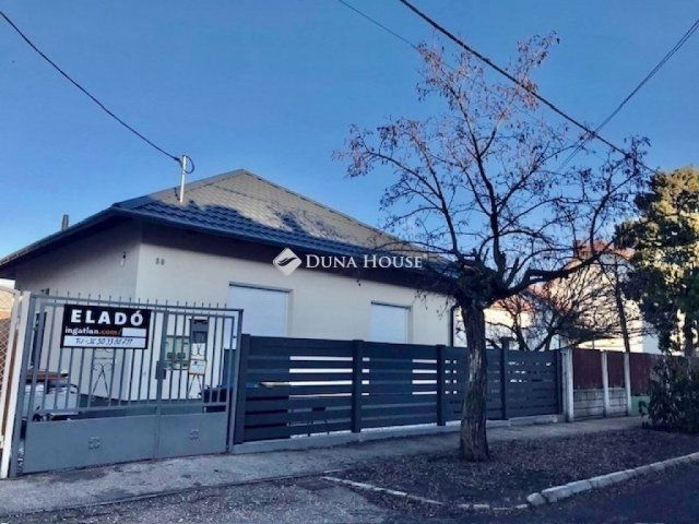 Eladó családi ház, Budapesten, XVIII. kerületben 115.3 M Ft