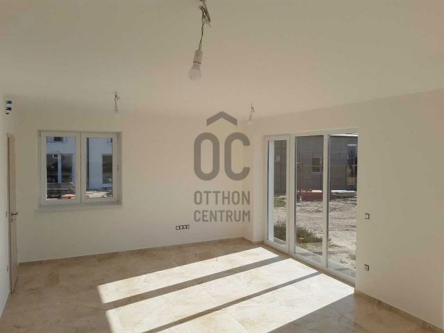 Eladó sorház, Vácon 95.9 M Ft, 4 szobás / költözzbe.hu