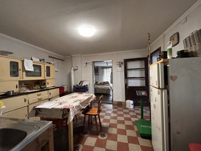 Eladó családi ház, Ácson 15 M Ft, 1 szobás