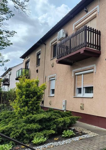 Eladó téglalakás, Törökszentmiklóson 32.5 M Ft, 3 szobás
