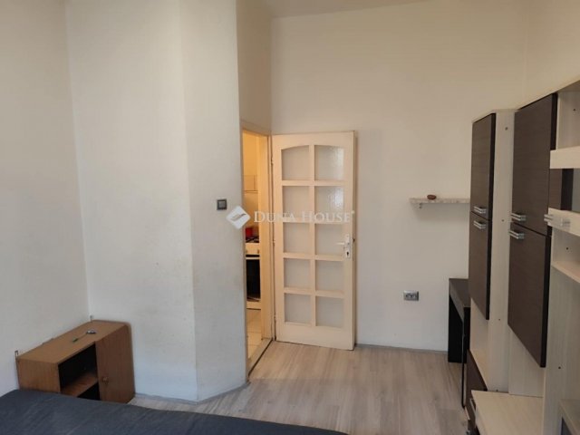 Eladó téglalakás, Budapesten, XIII. kerületben 49 M Ft, 2 szobás