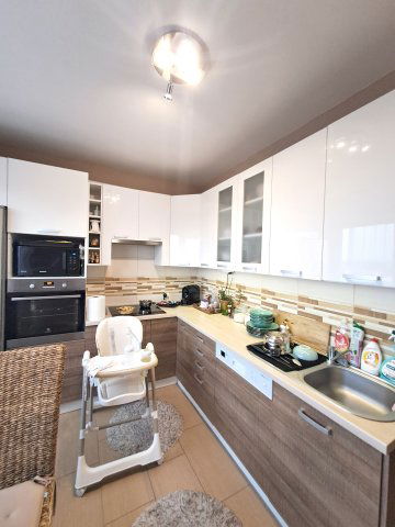 Eladó panellakás, Debrecenben 67.5 M Ft, 3 szobás