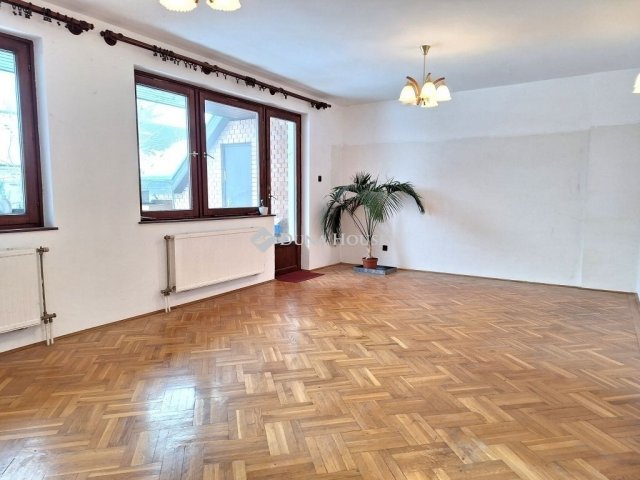 Eladó családi ház, Kecskeméten 83.9 M Ft, 4 szobás