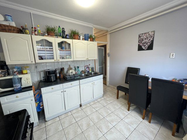 Eladó téglalakás, Nyíregyházán 37.5 M Ft, 2 szobás