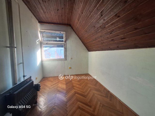 Eladó téglalakás, Gádoroson 18 M Ft, 1+2 szobás