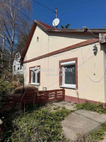 Eladó családi ház, Gödöllőn 49.9 M Ft, 3 szobás