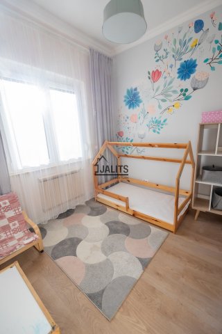 Kiadó családi ház, albérlet, III. kerületben, Szekerce utcában