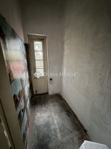 Eladó téglalakás, Budapesten, XVIII. kerületben 89 M Ft