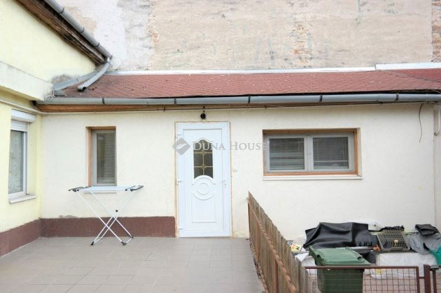 Eladó téglalakás, Budapesten, XX. kerületben 22.9 M Ft, 1 szobás