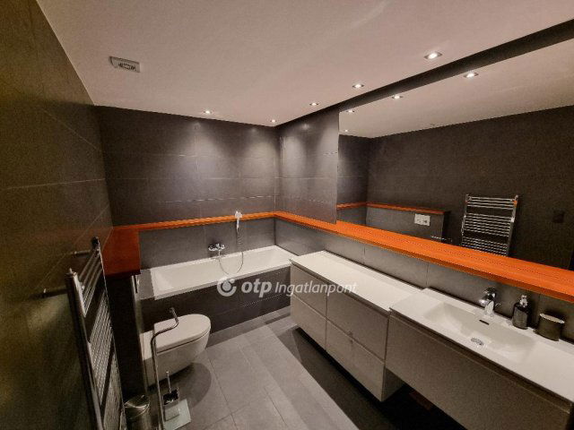 Kiadó téglalakás, albérlet, Budapesten, III. kerületben