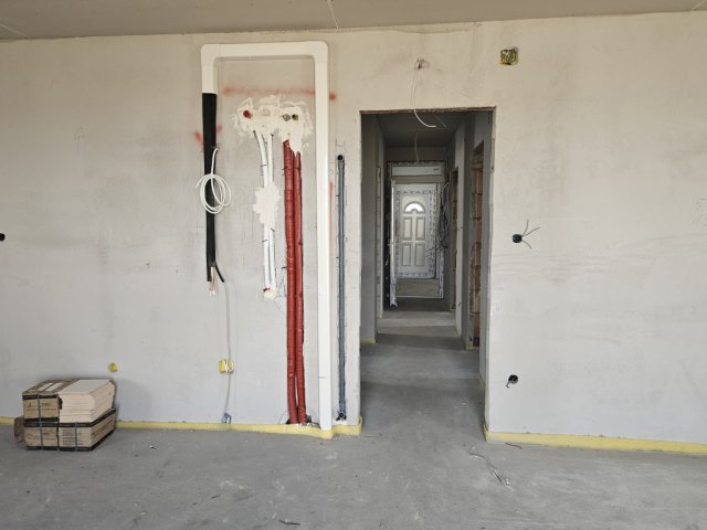 Eladó téglalakás, Mendén 79.9 M Ft, 4 szobás