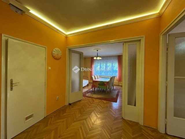 Eladó téglalakás, Budapesten, II. kerületben 109 M Ft, 2 szobás