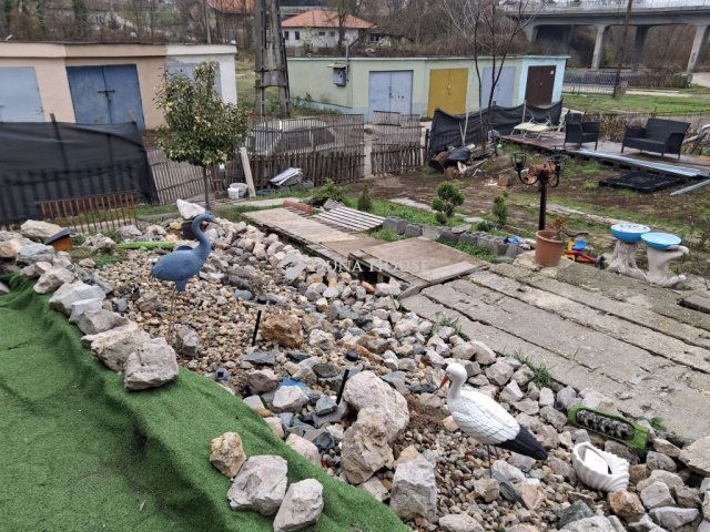 Eladó családi ház, Dunaújvárosban 63 M Ft, 4 szobás