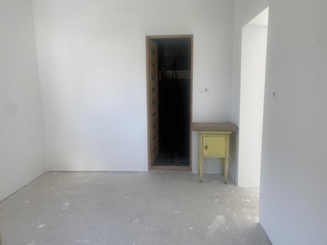 Eladó családi ház, Császáron 25 M Ft, 2 szobás