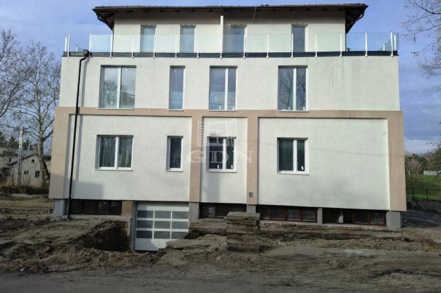 Eladó téglalakás, Kiskunlacházán 42.57 M Ft, 2 szobás