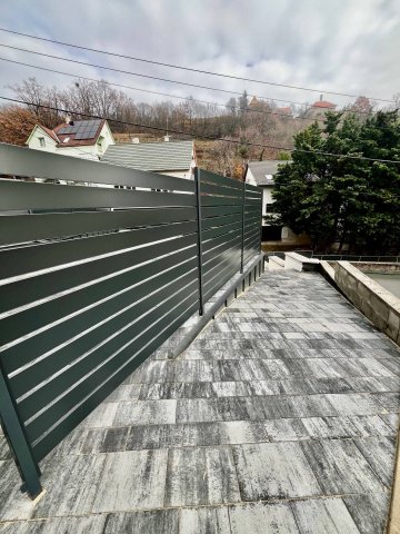 Eladó téglalakás, Pécsett 84.9 M Ft, 3 szobás