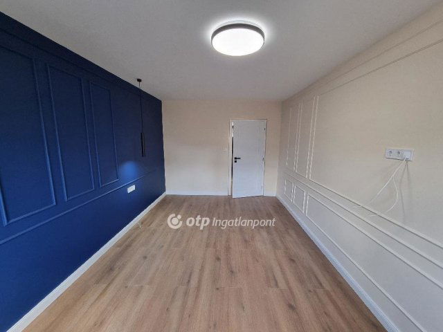 Eladó panellakás, Budapesten, III. kerületben 93 M Ft, 3 szobás