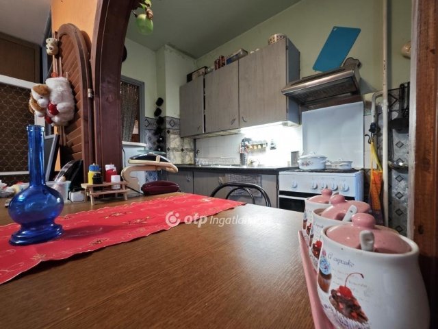 Eladó panellakás, Budapesten, XV. kerületben 61.999 M Ft