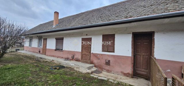 Eladó családi ház, Véménden 12.99 M Ft, 3 szobás