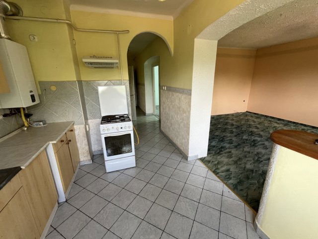 Eladó téglalakás, Komlón, Móricz Zsigmond utcában 17.8 M Ft