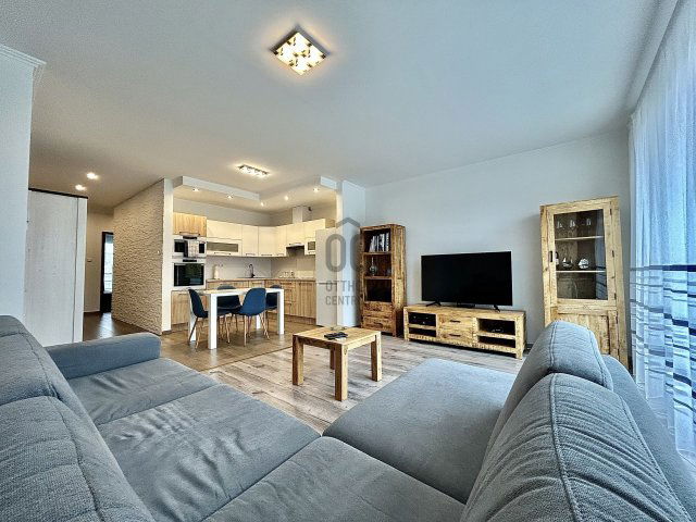 Eladó téglalakás, Győrött 98 M Ft, 3 szobás