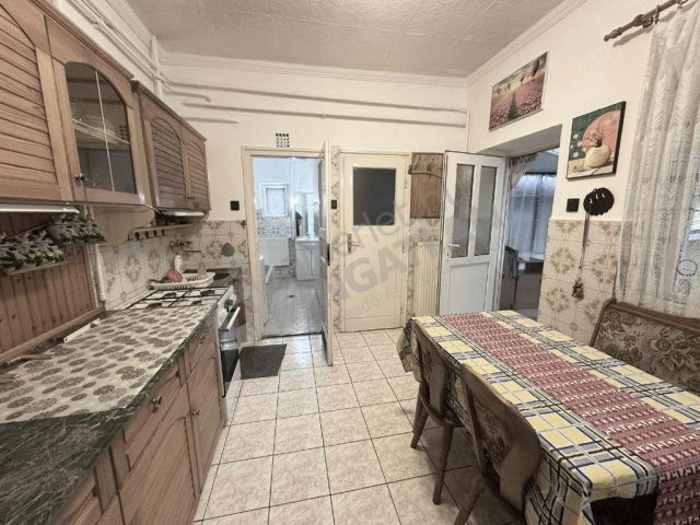 Kiadó családi ház, albérlet, XVIII. kerületben, Mikszáth Kálmán utcában