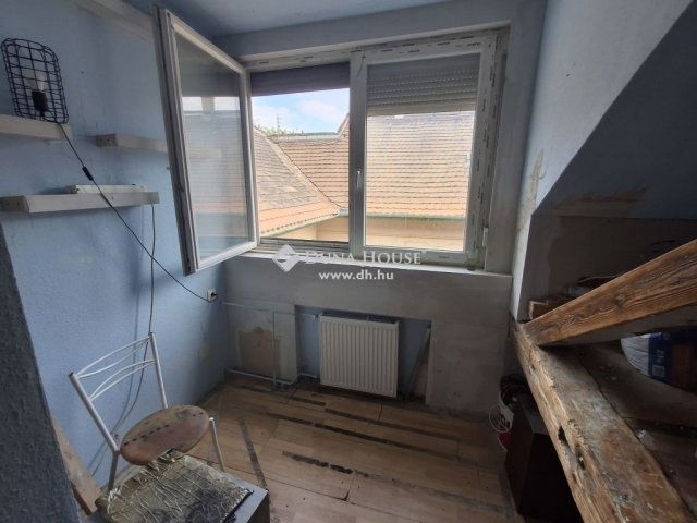 Eladó téglalakás, Budapesten, X. kerületben 34.9 M Ft, 3 szobás
