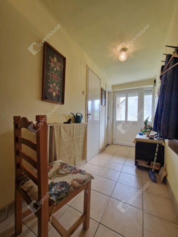 Eladó családi ház, Ácsteszéren 59 M Ft, 5 szobás