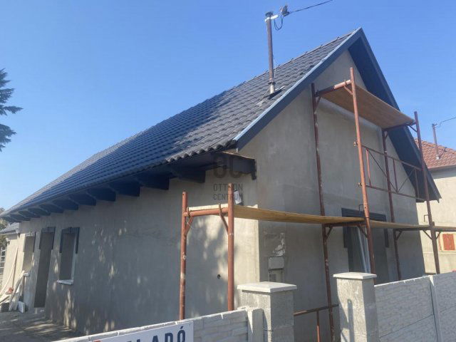 Eladó családi ház, Abonyban 38.5 M Ft, 2 szobás