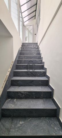 Eladó téglalakás, Székesfehérvárott 85.9 M Ft, 4 szobás