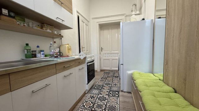 Eladó téglalakás, Szombathelyen 31.7 M Ft, 2 szobás