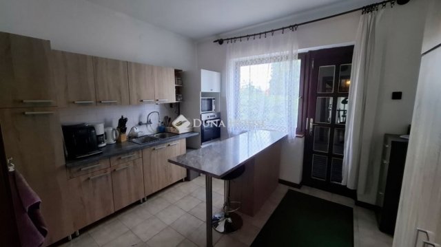Eladó családi ház, Ráckevén 140 M Ft, 5 szobás