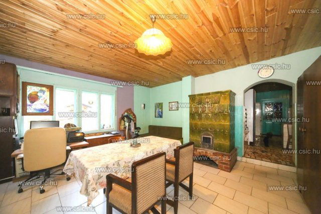 Eladó családi ház, Csobánkán 129 M Ft, 5 szobás
