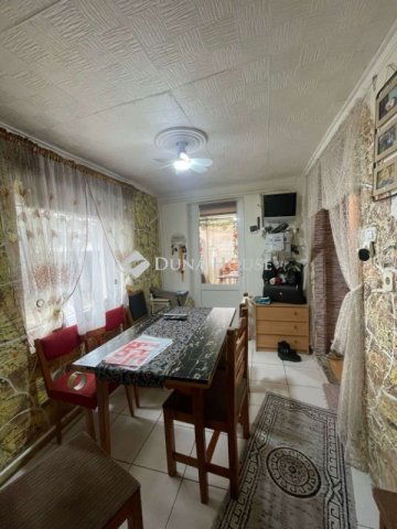 Eladó családi ház, Baján 29.99 M Ft, 3 szobás