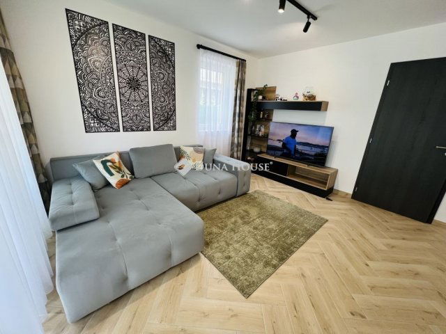 Eladó családi ház, Százhalombattán 109.99 M Ft, 3 szobás