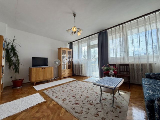 Eladó téglalakás, Balatonfüreden 99 M Ft, 5 szobás