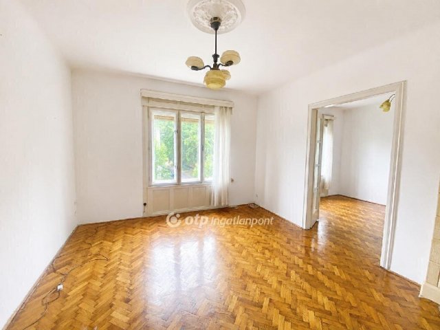 Eladó téglalakás, Budapesten, XIV. kerületben 62.5 M Ft
