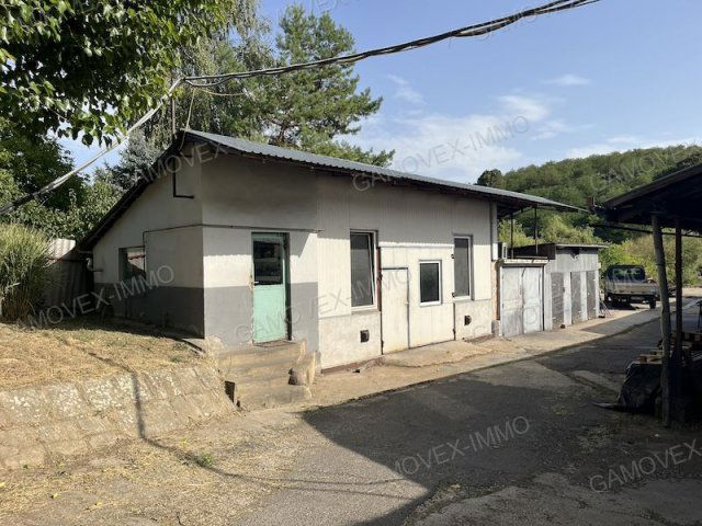 Eladó ipari ingatlan, Sántoson 99.999 M Ft, 2 szobás