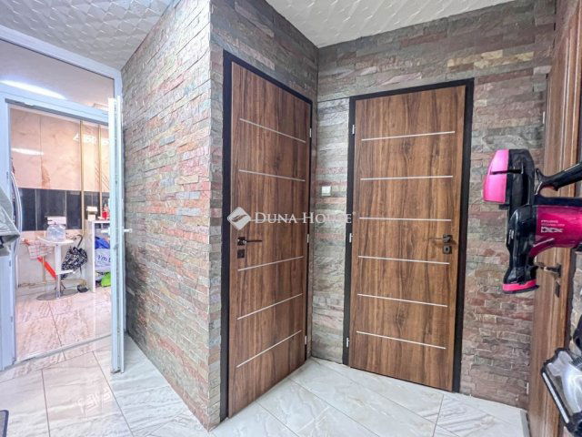 Eladó panellakás, Budapesten, XX. kerületben 59.9 M Ft, 2 szobás