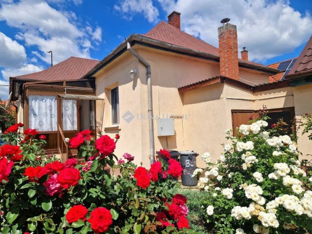 Eladó családi ház, Keszthelyen, Sopron utcában 69 M Ft, 2 szobás