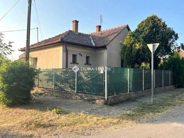Eladó családi ház, Lajosmizsén 27.9 M Ft, 1 szobás