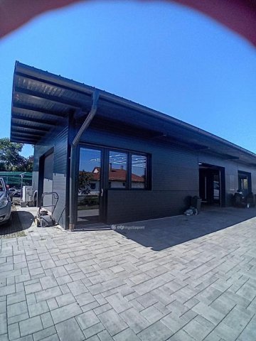 Eladó üzlethelyiség, Hajdúszoboszlón 139.9 M Ft