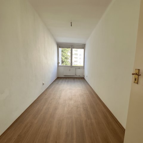 Eladó téglalakás, Szombathelyen, Petőfi Sándor utcában