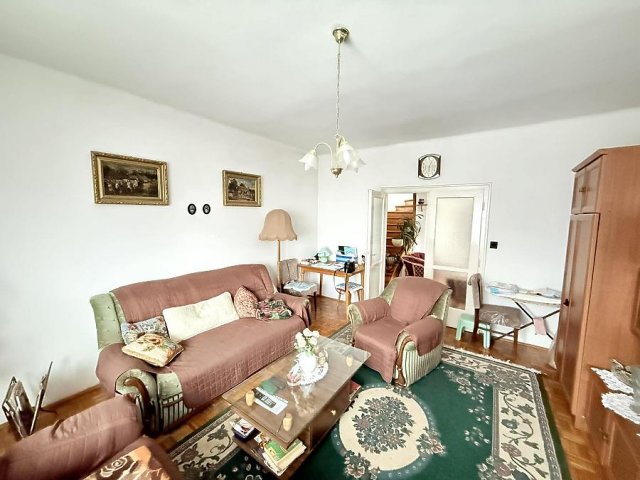 Eladó ikerház, Budapesten, XVI. kerületben 114.9 M Ft, 3 szobás