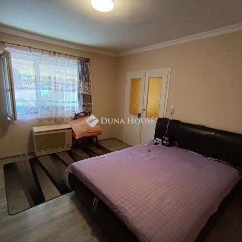 Eladó családi ház, Kecskeméten 22 M Ft, 3 szobás