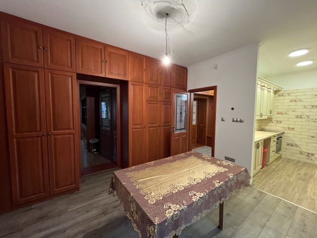 Kiadó családi ház, albérlet, Győrött 350 E Ft / hó, 3 szobás