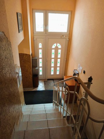 Kiadó iroda, Szolnokon 280 E Ft / hó, 3 szobás