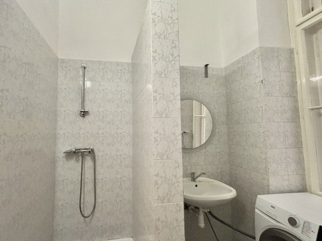 Kiadó téglalakás, albérlet, V. kerületben, Veres Pálné utcában