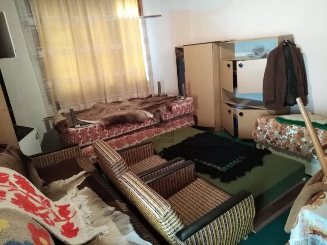 Eladó nyaraló, Zalakaroson 32 M Ft, 2 szobás